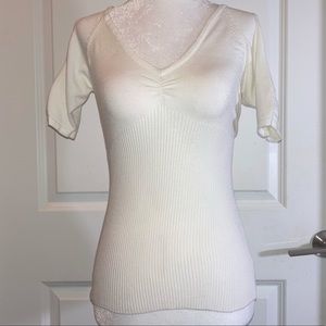 2B Bebe | small | white | short sleeves top with V neckline